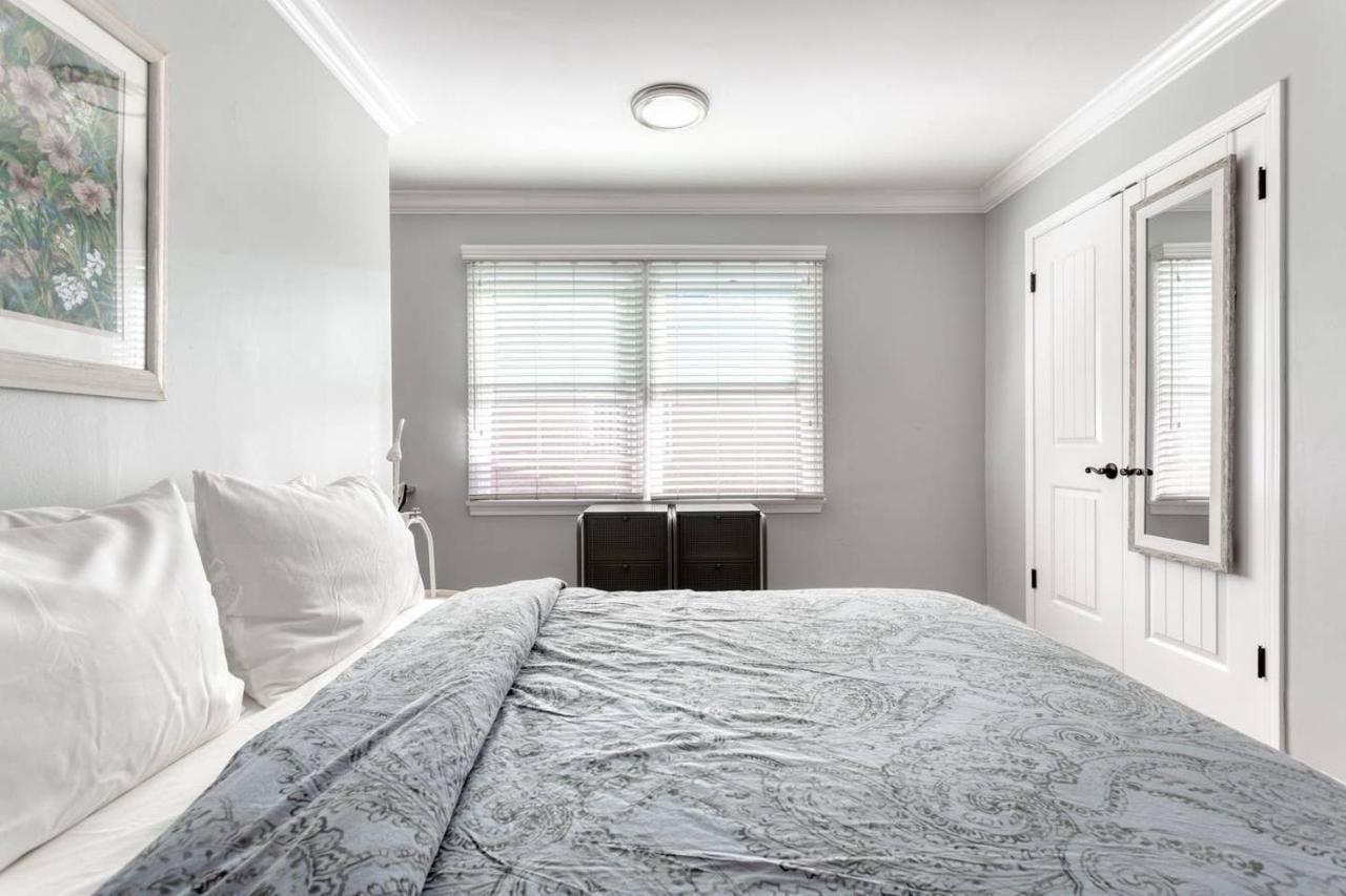 New Belmont Shore Retreat With Free Parking Walk To Beaches ロングビーチ エクステリア 写真
