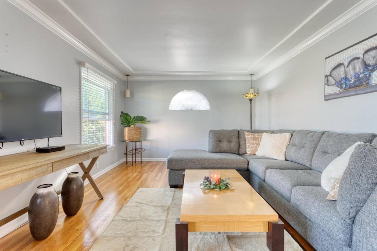 New Belmont Shore Retreat With Free Parking Walk To Beaches ロングビーチ エクステリア 写真