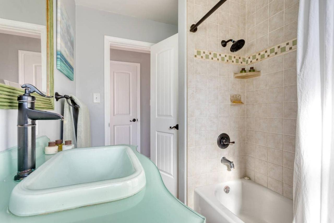 New Belmont Shore Retreat With Free Parking Walk To Beaches ロングビーチ エクステリア 写真